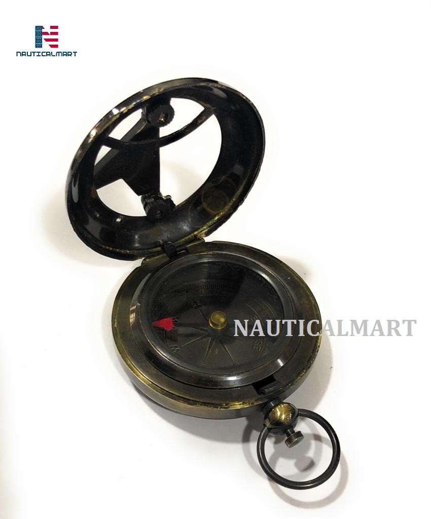 Nauticalmart - Brújula de latón con botón de presión, Antique