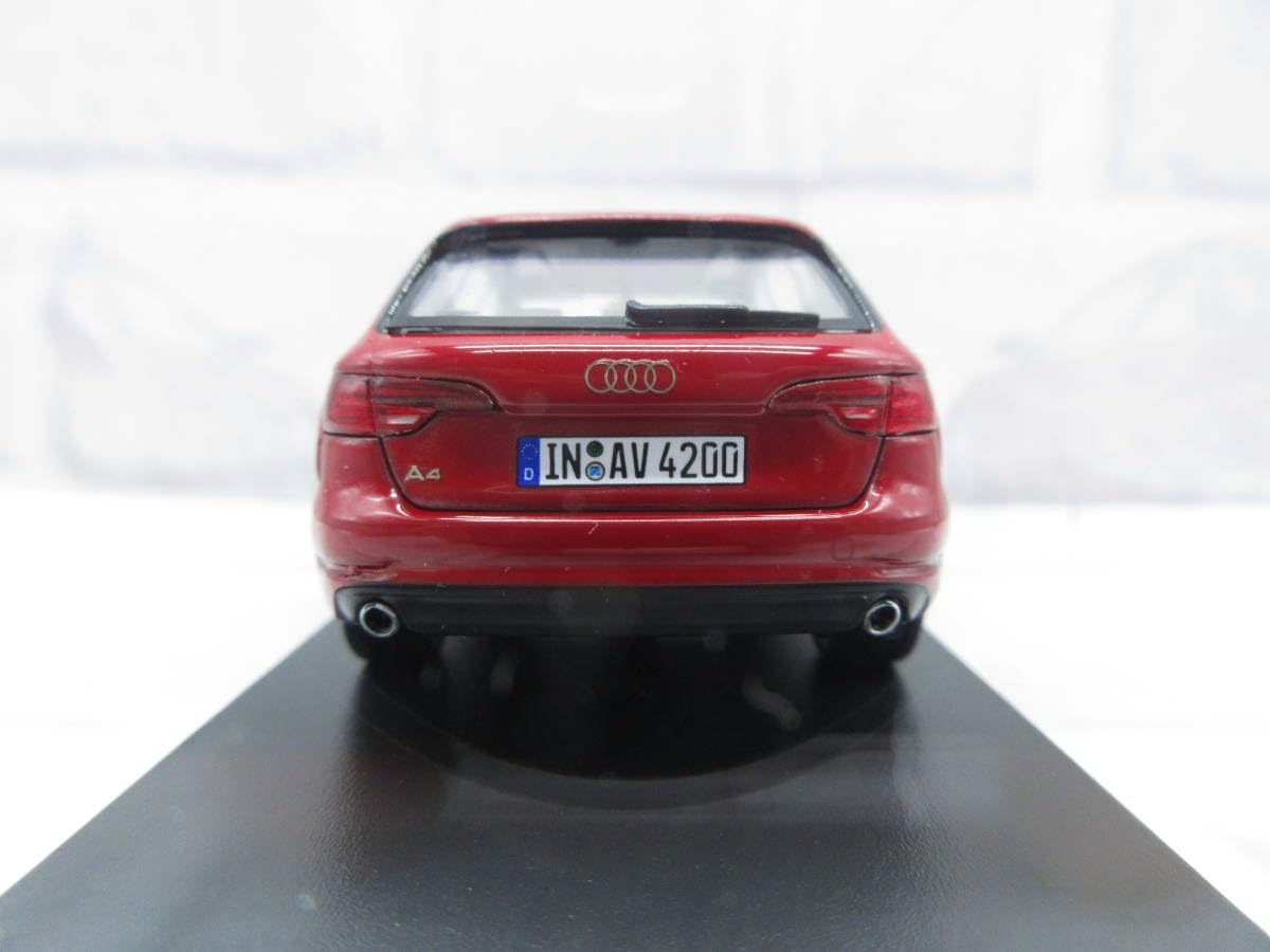1/43 アウディ アバント（B9系）タンゴレッド アウディディーラー特注品 Amazon | ミニカー 1/43 アウディ Audi 5代目A4 アバント タンゴレッド