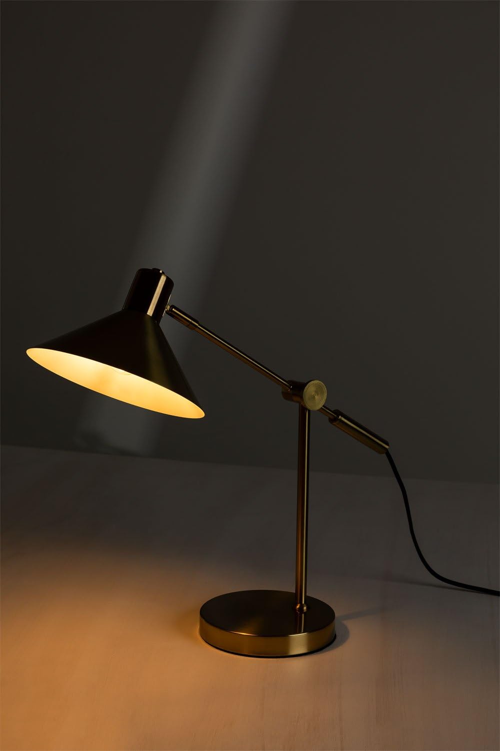 SKLUM Metalowa Lampa Stolowa Clayt