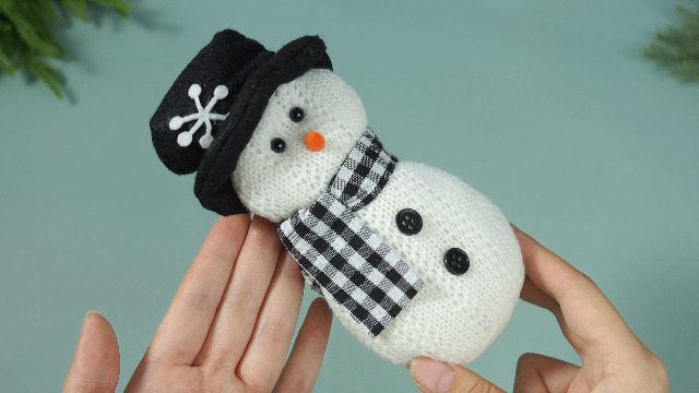 Amazon.com: SmoothNovelty 2 Pcs Winter Snowman Plush Toys 6
