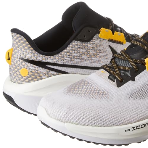 Image of Men's Nike Vomero 17 in Black /Volt-LT Smoke Grey-White