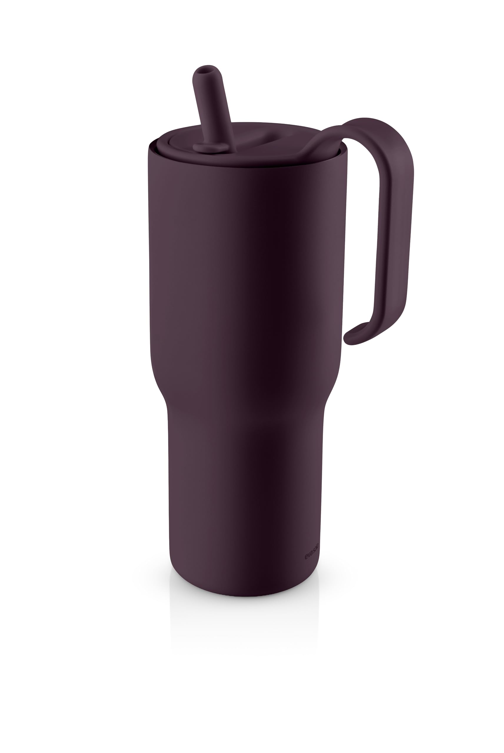 Eva Solo | Sip'n'Go Tumbler 0.9 L Fig purple |Enjoy your cold refreshments all day long – effective insulation maintains the temperature Fig purple