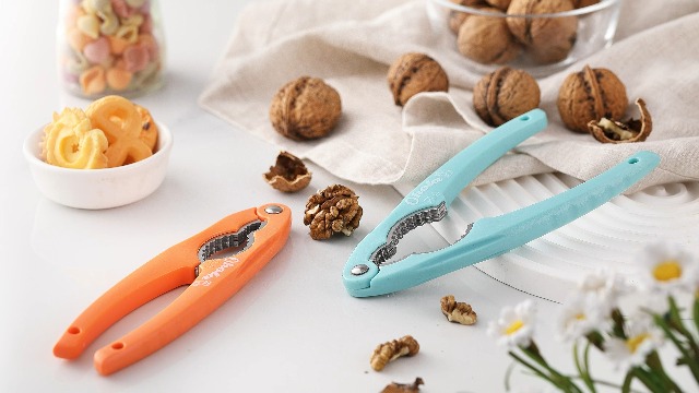 Amazon.com: 2PCS NutCracker, OHOLA Stainless Steel Nut Crackers