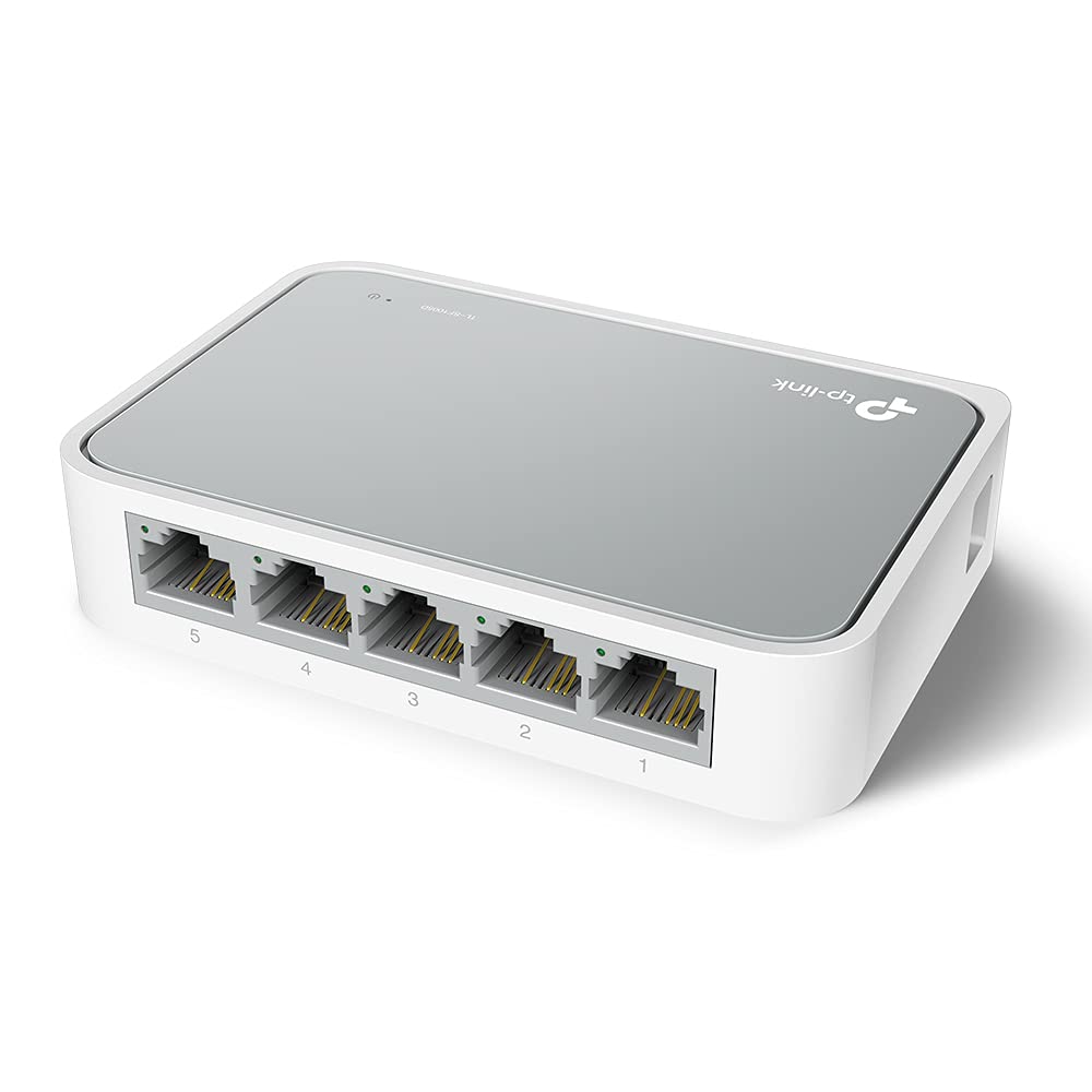 TP-Link TL-PA4010 Kit Powerline, AV600 Mbps Su Powerline, 1 Porta Ethernet, Plug And Play, Bianco & TL-SF1005D Switch Desktop, 5 Porte RJ45 10/100 Mbps, Plug & Play