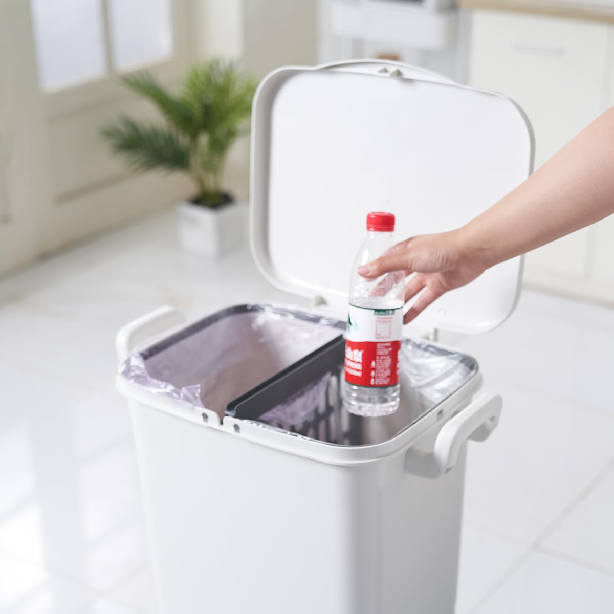 Ronde 30L Pedaalemmer - Roestvrijstalen Afvalbak voor Hygiënische Recycling Ronde 30L Pedaalemmer - Roestvrijstalen Afvalbak voor Hygiënische Recycling