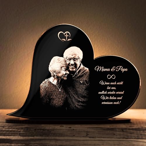 CHRISCK design Edles Gedenkstandbild Gedenktafel mit Gravur Fotogravur | Grabstein Herz-Form liegend in 2 Größen Grabschmuck graviert für Menschen Grabplatte | im Kerzenschein schön Leuchtend
