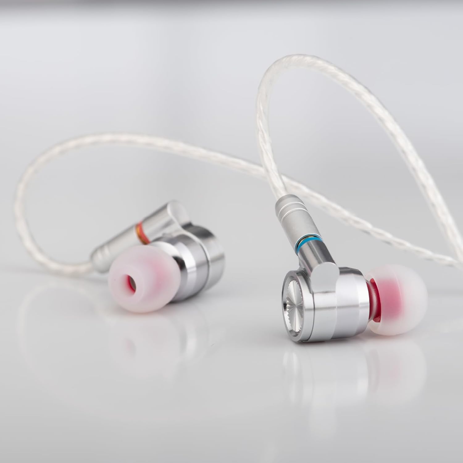 TINHIFI T4 Wired in-Ear Monitor for Musicians and Producers, 10mm Carbon Nanotube Driver, Neutral Tuning, Clear Sound and Balanced Bass, Detachable MMCX Silver-Plated Cable
