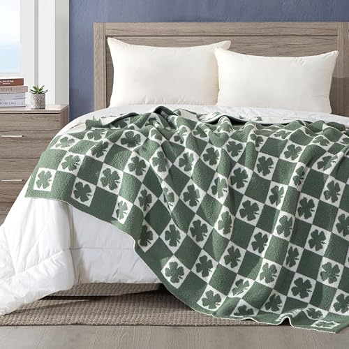 Image of Elegant Comfort St Patrick's Day Throw Blanket, Green Plaid Clover Super Soft Cozy Fluffy Warm Throw Blankets for Couch, Sofa, Chair, Bed, Camping, Picnic, Travel Lightweight Bed Blanket (50 inch x 70 inch)