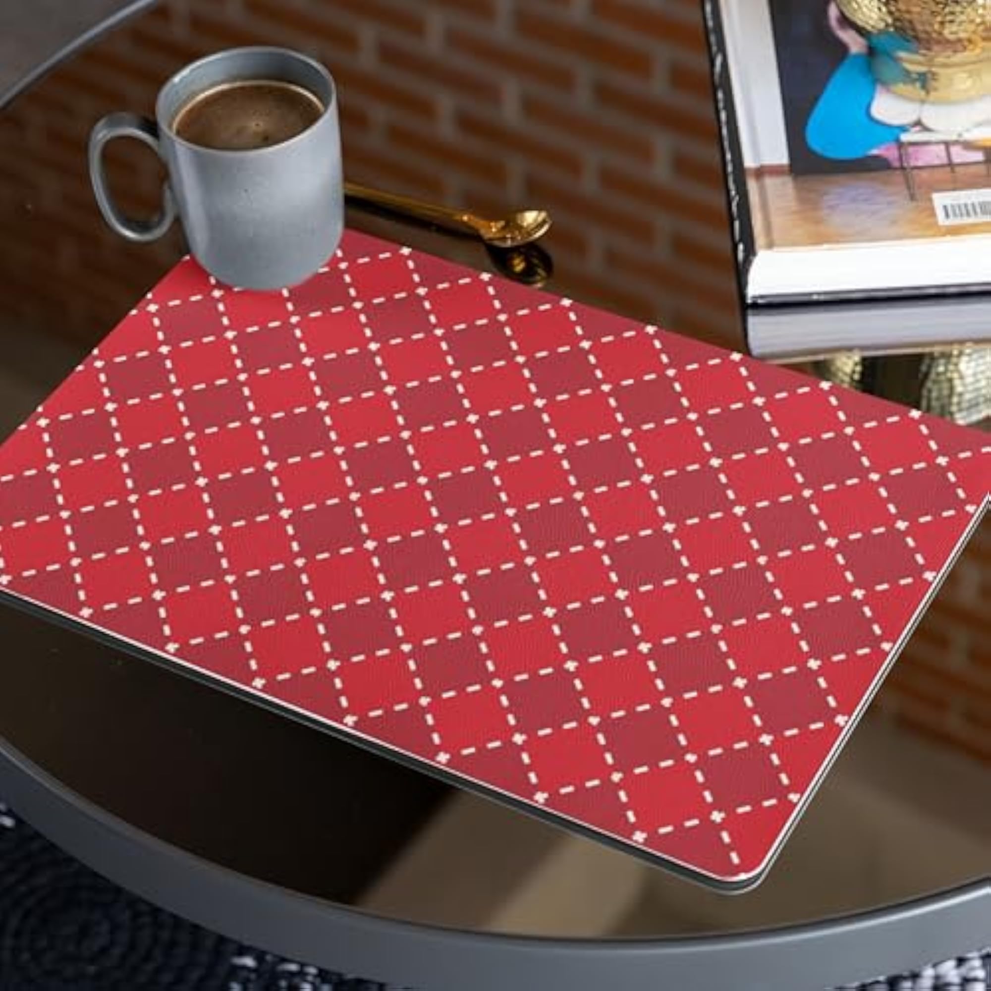 4 Table Mats and Runner Set for Dining Table