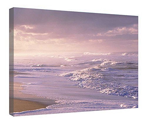 Toile tendue de plage au crépuscule pour une ambiance sereine