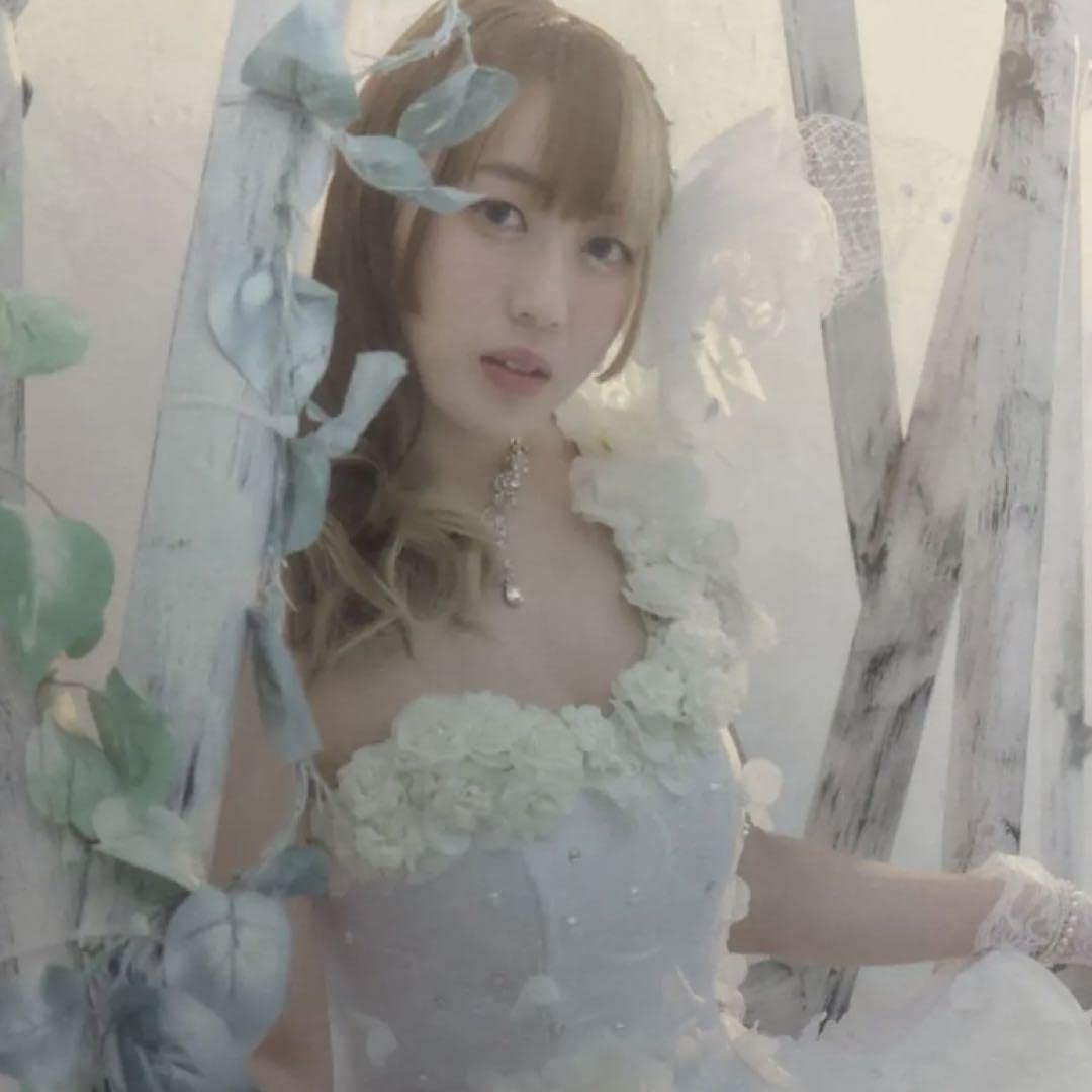 Amazon.co.jp: スターダム 上谷沙弥 写真集 : おもちゃ