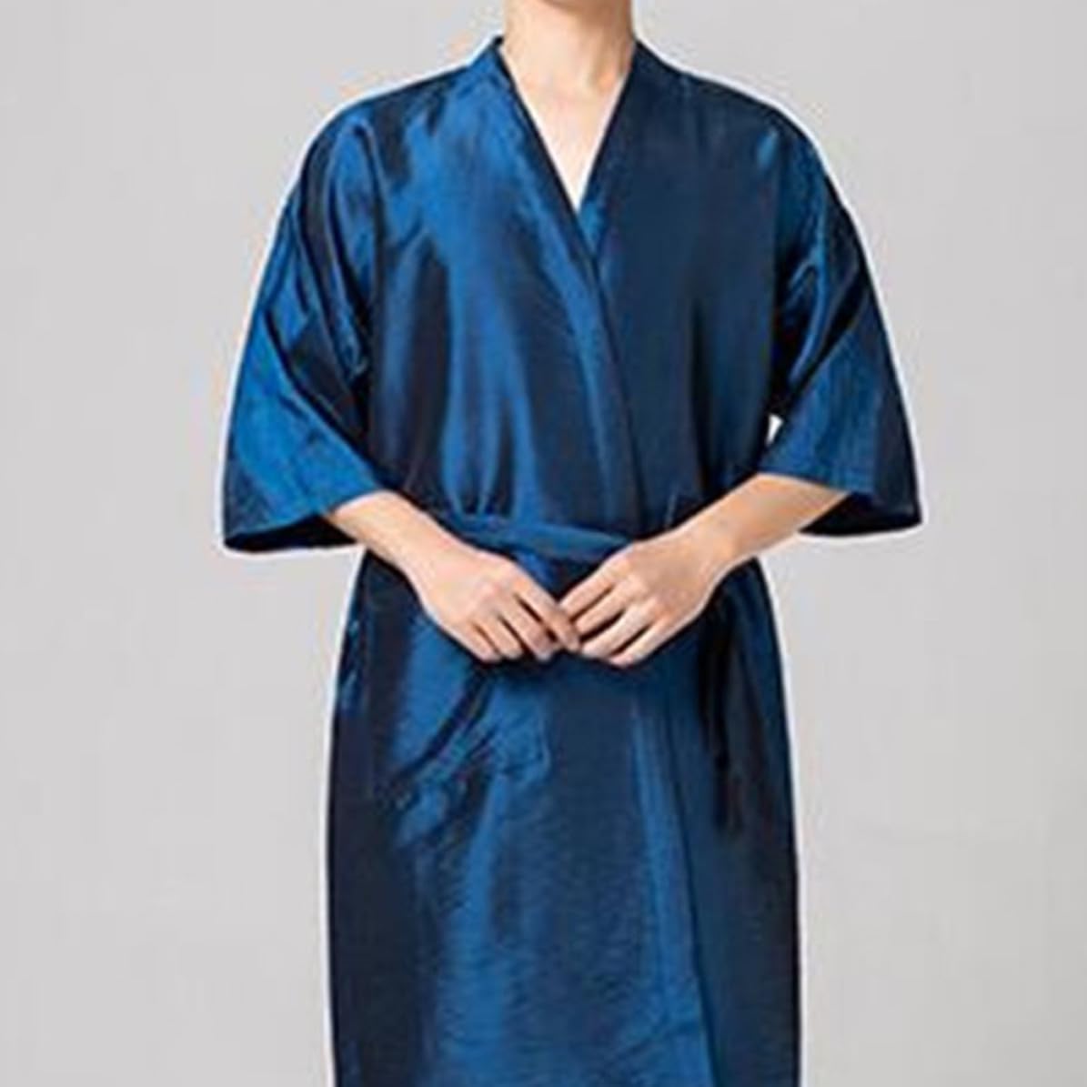 KICHOUSE Breathable Hair Cutting Apron with Pockets for Home Hair Colorists Blue Polyester Barber Apron Clothes Protective Comfortable and Practical