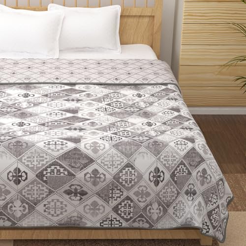 Image of Story@Home AC Quilted King Size Bed Cotton 100%| 150GSM 225x240 CM Quilt AC Blanket for Summer | AC Dohar Double Bed | Pale Mauve & white, Abstract & Motif Reversible Design Duvet | All-Season Blanket