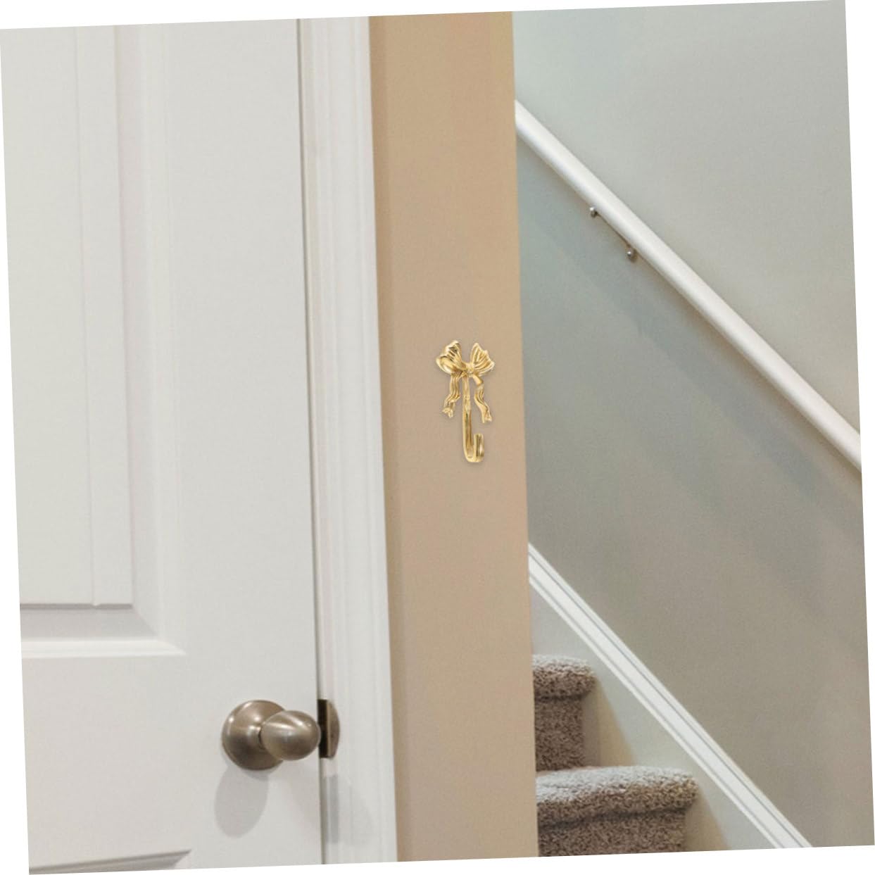 Ganchos de Pared de Latón Dorado Multifuncionales y Resistentes para Colgar Toallas y Ropa Diseño de Lazo, 2 Piezas en Dormitorio y Sala de Estar