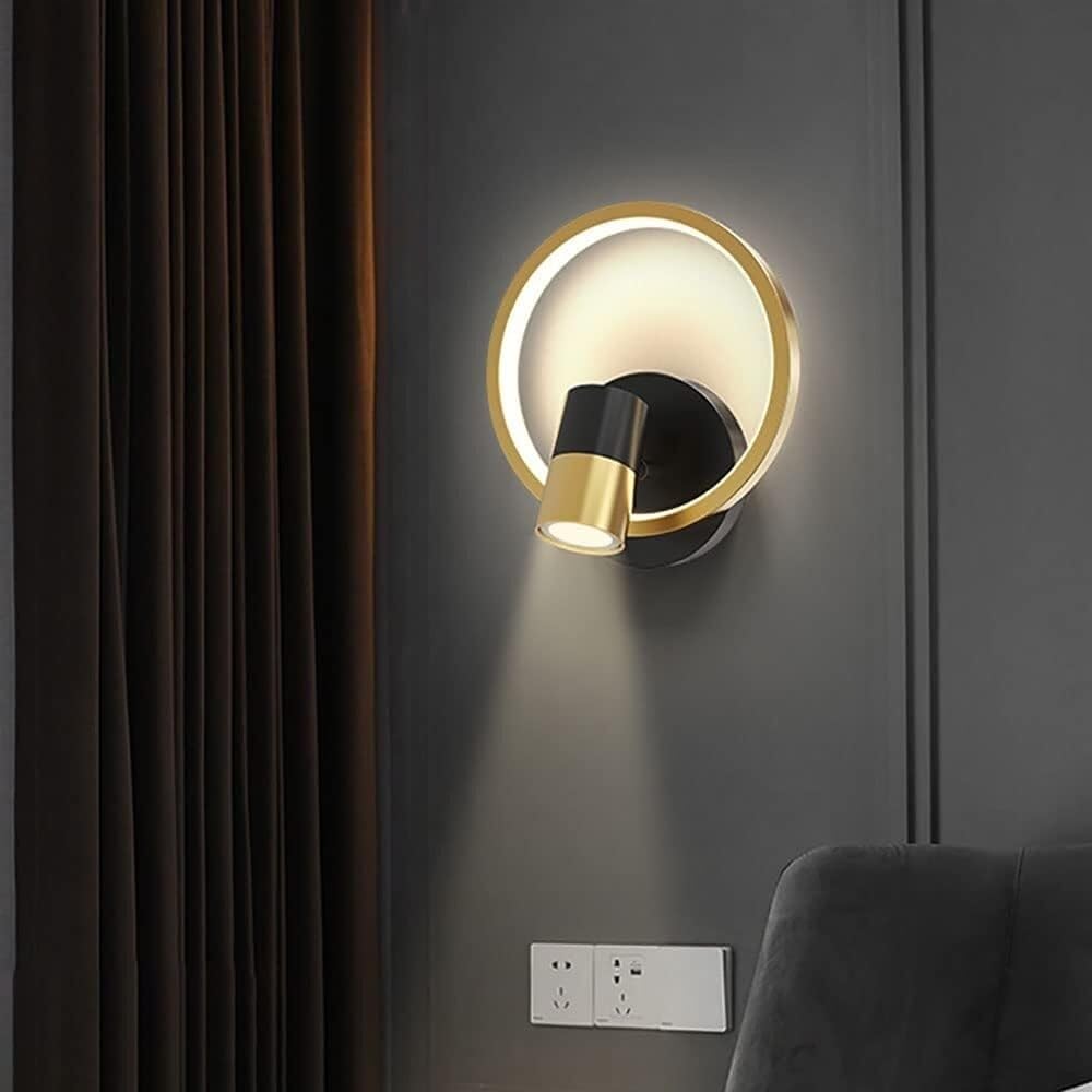 Aplique de pared moderno para acabar con la falta de espacio en la mesita con luz LED giratoria