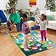Hasbro Twister Junior Spiel, 2-in-1 Familienspiel mit doppelseitiger Spielmatte, fördert die Beweglichkeit und sorgt für Spaß, für Kinder ab 3 Jahren geeignet