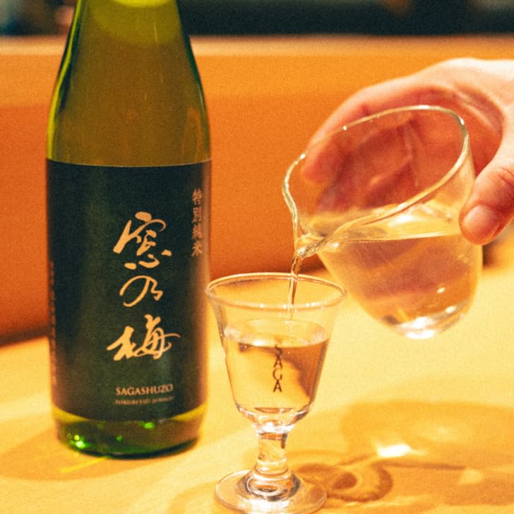 Amazon.co.jp: 芳醇で 深い味わい 佐嘉酒造 特別純米酒 窓乃梅 720ml