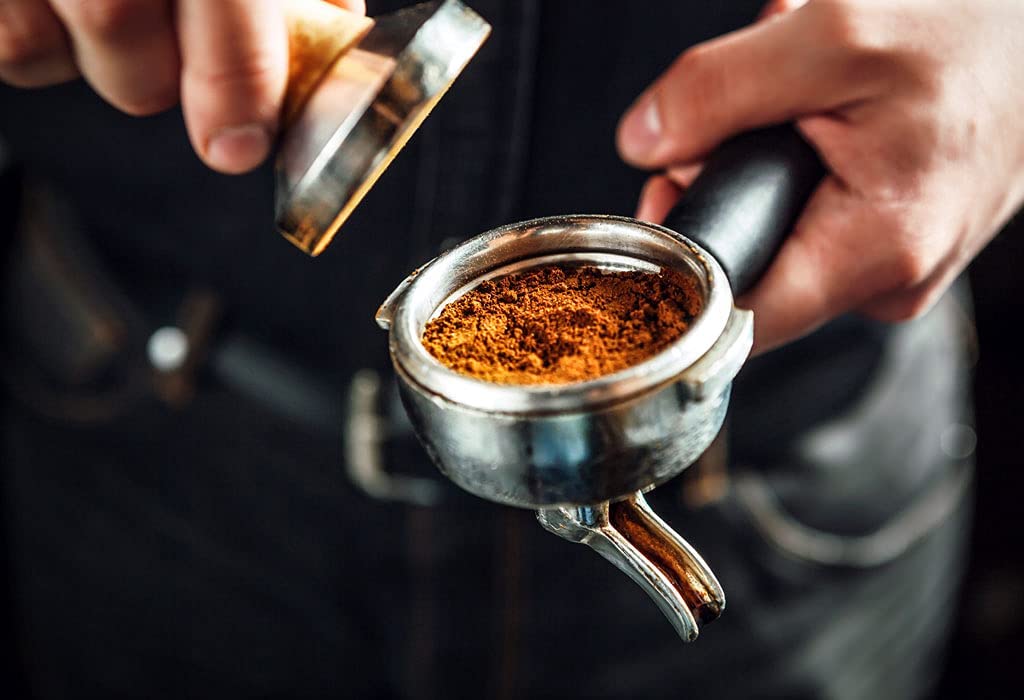 C&T Kaffee Geschenkset - 5 verschiedene Kaffees aus aller Welt - Gemahlen - Single Origin Kaffee frisch geröstet im Trommelröstverfahren - Probierpaket & Geschenk für Männer und Frauen