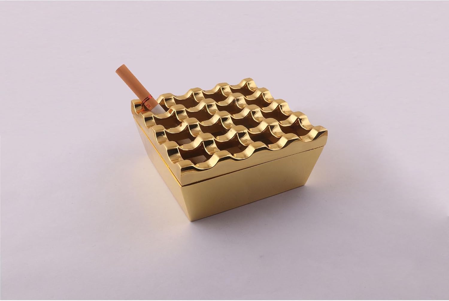 Metal Ashtrays 16 hole for Cigarettes and Cigars Windproof Ashtray for Home Hotel Garden and Desktop Use,1 Pcs (Gold)