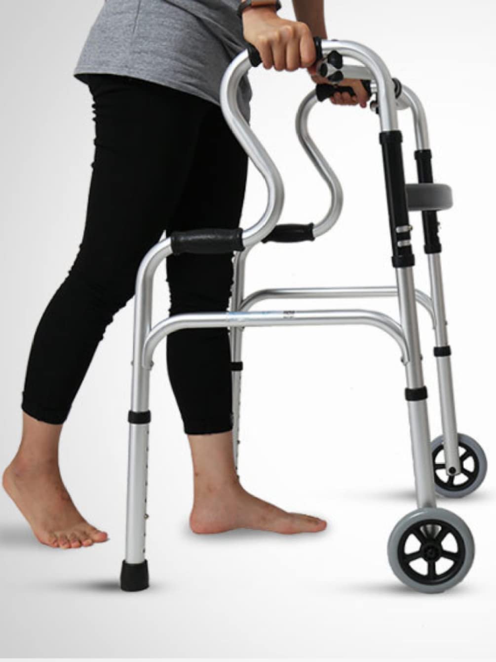 Walker Assist - Dispositivo de apoyo de movilidad de aleación de aluminio para personas mayores que necesitan movilidad, ligero, plegable, silla andador con asiento (A)
