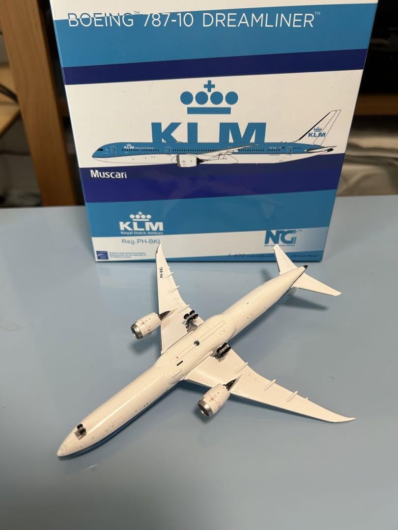 Amazon.co.jp: (2点から割引)NG model KLMオランダ航空 B787-10 1/400  