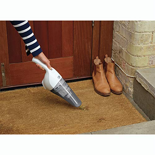 Image of BLACK+DECKER Cordless Vacuum, Handheld 1.5Ah (HNV215B10)