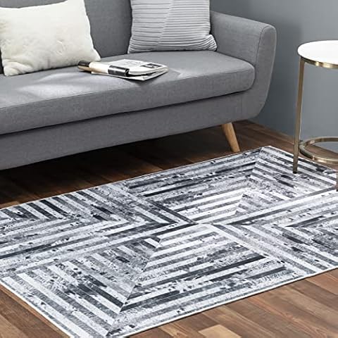Faux Cowhide Contemporary Area Rug 5x8 Patchwork Caught in The Crosshairs Polyester Rug with Cotton-Canvas Backing Cover