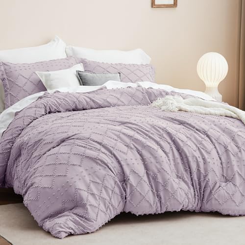 Image of Bedsure Queen Comforter Set - Lavender Comforter, Boho Tufted Distressed Vintage Bedding for Kids, 3 Pieces Farmhouse-Style Bed Set for All Seasons, Fluffy Soft Bedding with 2 Pillow Shams