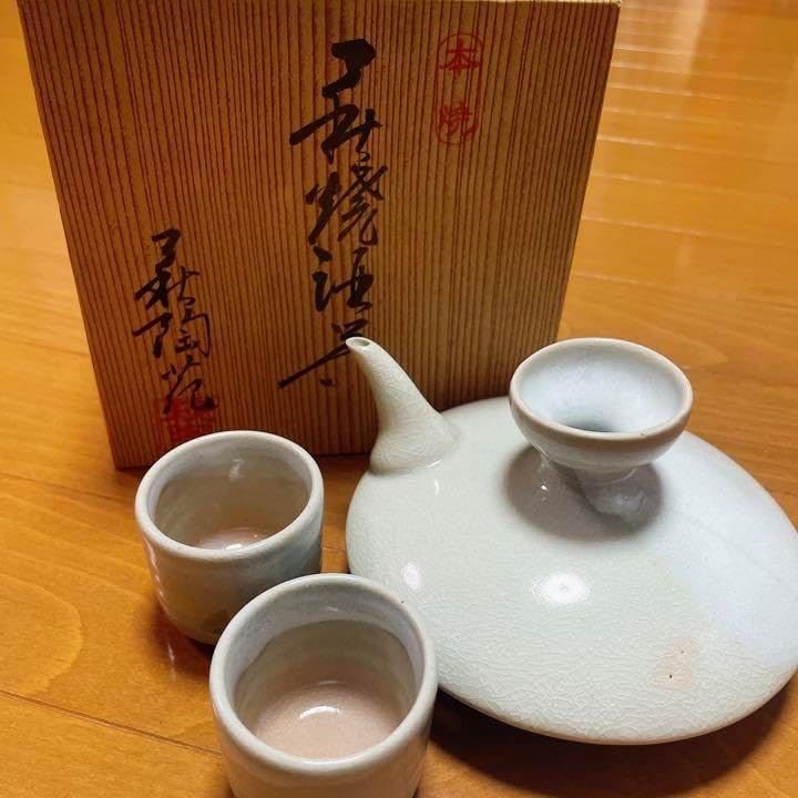 ⑦正規品 萩焼 萩陶苑 酒器 食器 ぐい呑 骨董品 焼物 木箱あり セット未使用 ⑦正規品 萩焼 萩陶苑 酒器 食器 ぐい呑 骨董品 焼物 木