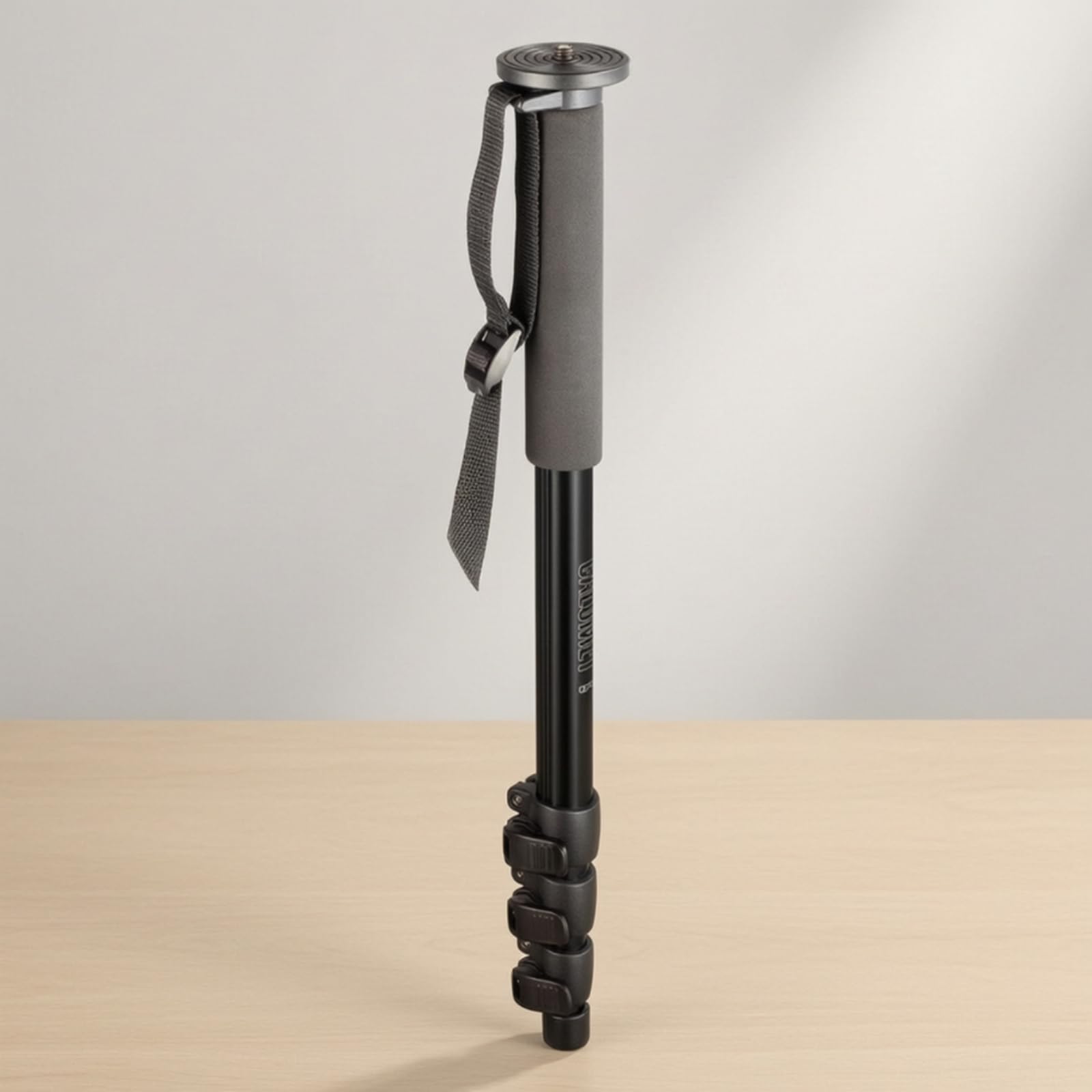 Monopode Appareil Photo Support Caméscope Caméra Trépied Stabilisateur avec Poignée Mousse et Dragonne 5 Kg Réglage 51 Cm à 153 Cm Adapté à la Randonnée Vidéo en Plein Air