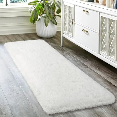 HOMORE 2x6 Runner Rugs for Bedroom, White Runner Rug for Hallway Entryway Laundry, Modern Shag Bedroom Runner Cute Carpets for Kids Dorm Bedside, Ivory