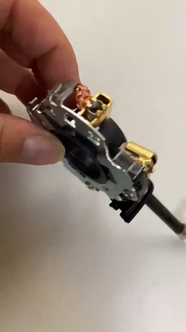 Charbon Démarreur Bosch,brosse De Moteur De Démarrage, Support De Brosse En Carbone De Démarreur De Voiture Support De Brosse De Démarreur De Brosse De Moteur Adapté Pour Bosch Fit Pour BORA