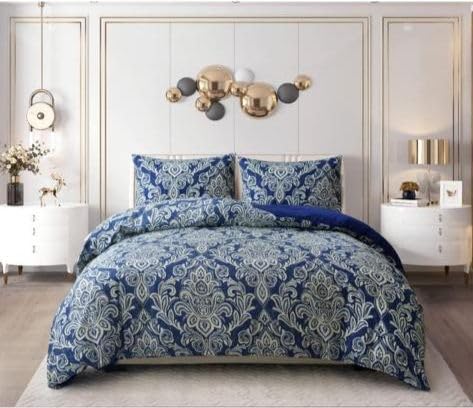 Luxurious 4-Piece Bedding Set: Soft Polyester-Cotton Duvet Cover with Extra Fitted Sheet and Pillow Cases – Effortless Elegance for Your Bed (Damask Blue, 4 Peice Double)