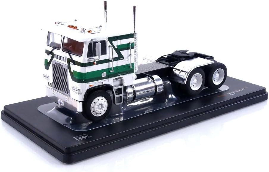 IXO1/43 - Freightliner FLA - 1993