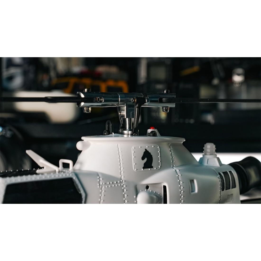 YU XIANG F112S AH-1 Cobra 1:40 RC Helicóptero GPS 9CH Flybarless Dual Rotor Avión Militar Clase 200 con motores duales sin escobillas, retención de altitud y vuelo inteligente LiDAR - RTF