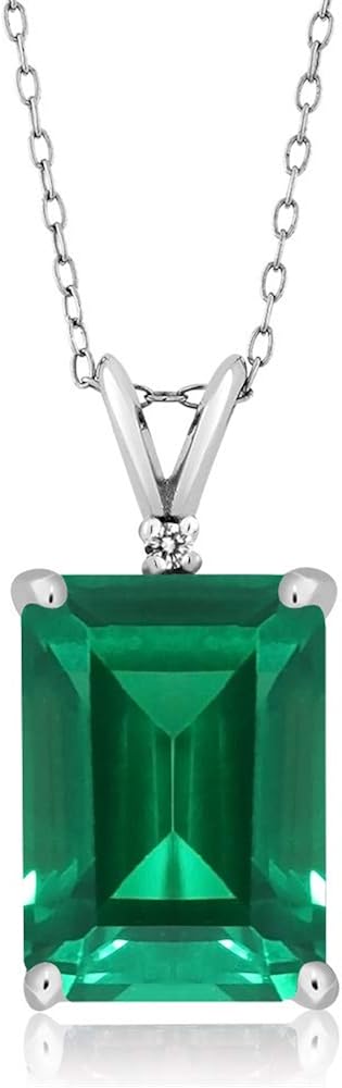 Gem Stone King Collar con colgante de plata de ley 925 con esmeralda de imitación verde y diamante blanco para mujer (6.52 quilates, corte esmeralda
