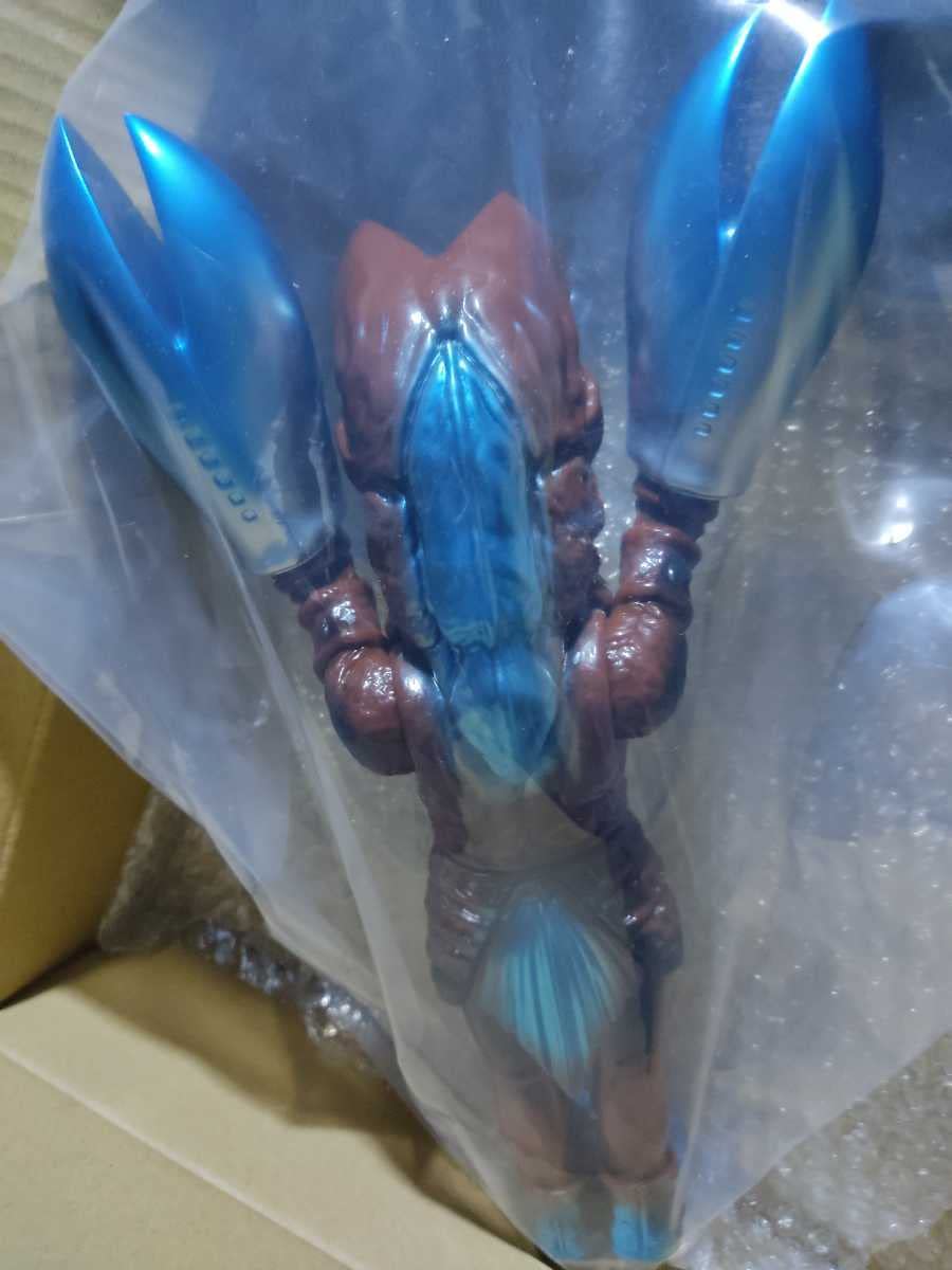 Amazon.co.jp: PLANET-X バルタン星人 墓場の画廊 ビンテージブラウン