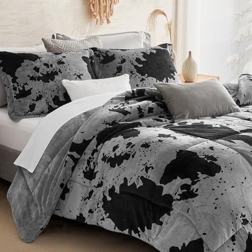 Petrichor Velvet Flannel King Comforter Set with Cow Print