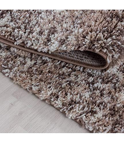 Tapis à poils longs shaggy beige crème doux pour pieds nus en salon moderne - 3