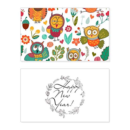 Tarjeta de felicitación de Año Nuevo con búhos y flores para felicitar a tus seres queridos