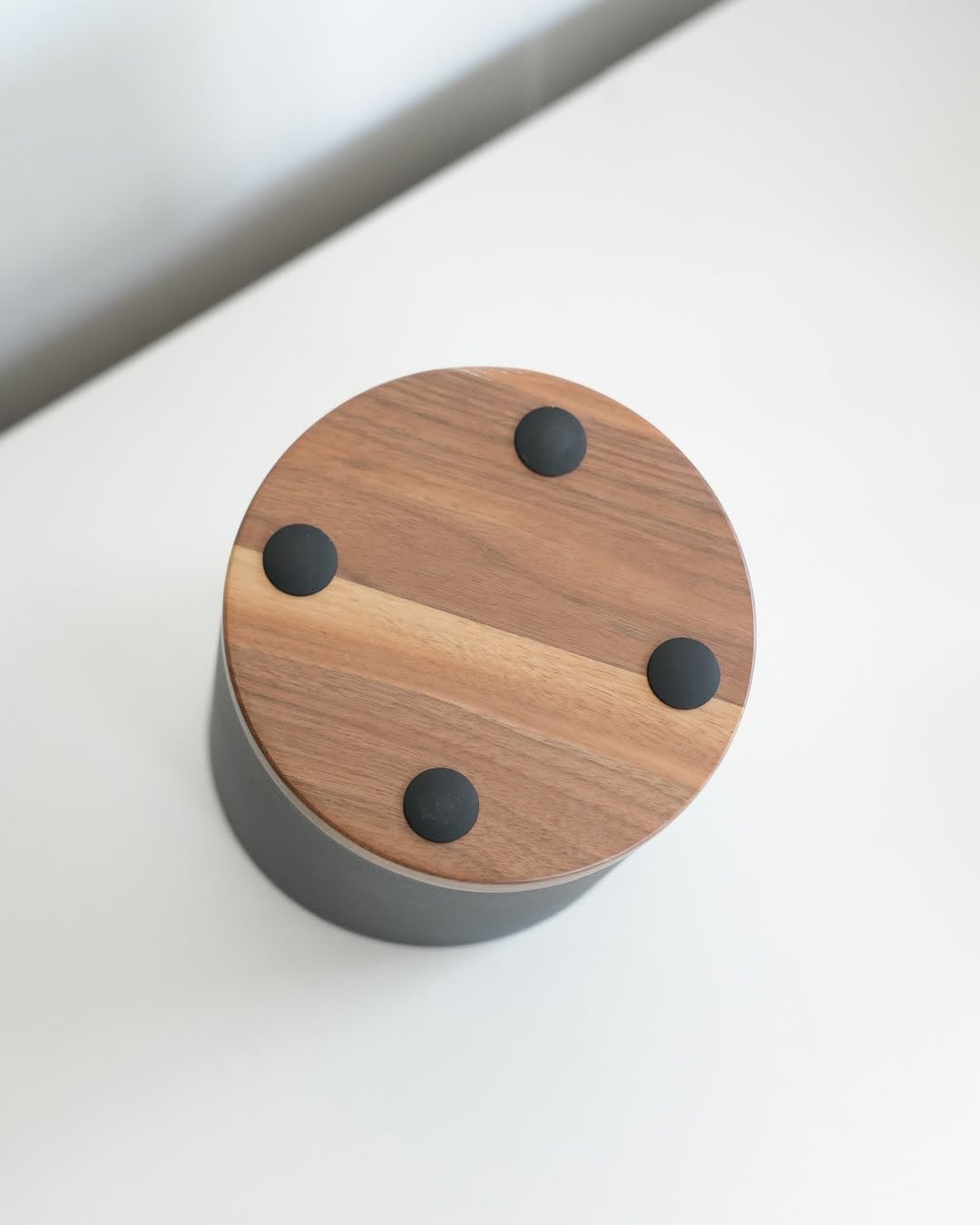 Normcore Boîte à expresso robuste pour marc de café, barre amovible et base antidérapante en noyer, absorbant les chocs, durable, en acier inoxydable, noir
