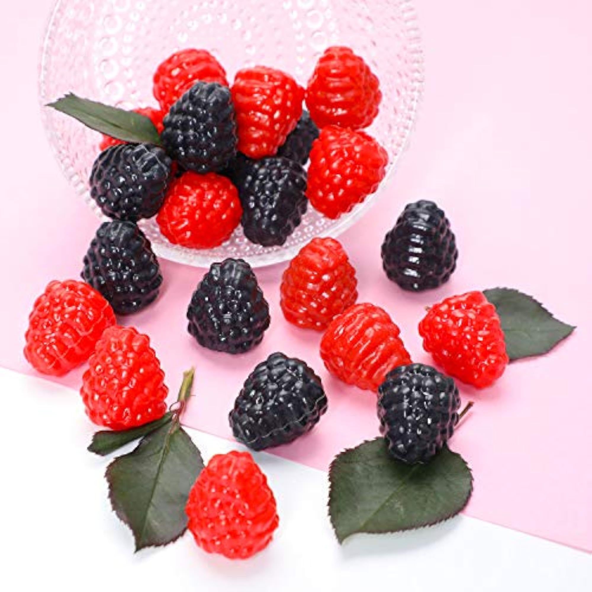 24PCS Artificial Fruit Decorative Props Lifelike Strawberries