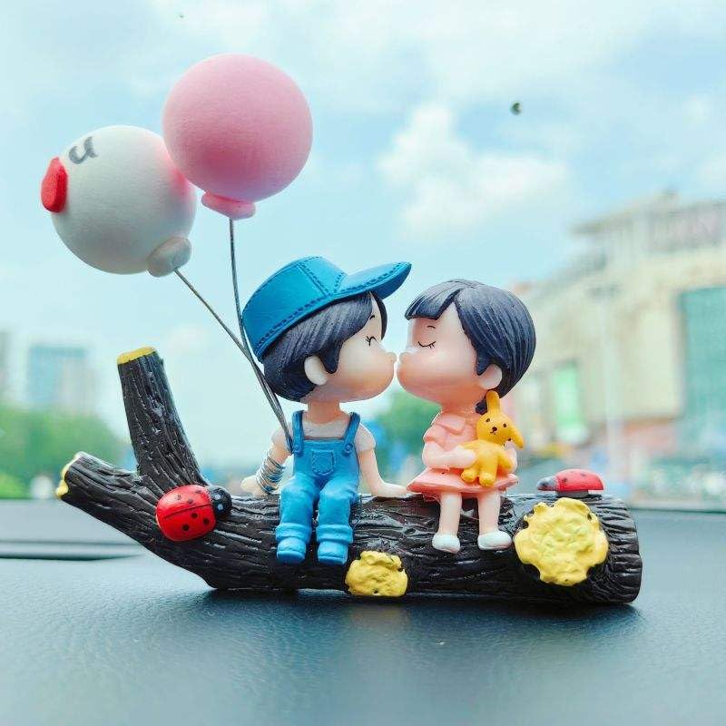 Image of Cortina Cute Cartoon Car Dashboard Interior Decoration Accessories Decoration Ornaments Plastic Crafts Girl and Boy Couple Ornaments