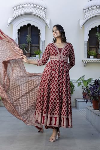Image of GULMOHAR JAIPUR Women's Cotton Calf Length Printed Flared Kurta Palazzo and Dupatta Set