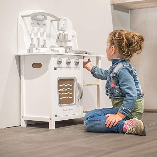 Kinderküche von Bandits & Angels im Vergleich