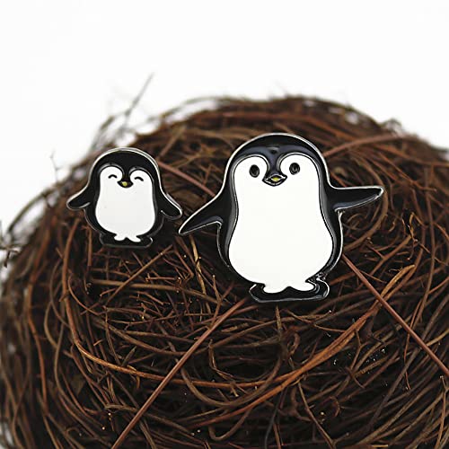 Image of Cute Penguin Lapel Shawl Brooch Pin Enamel Animal Cartoon Pins Backpacks Badge Jackets Hats Dress Sweater Anti-light Brooches Pins Fashion Jewelry Gifts for Women Girls Accessories