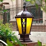 ? Choisissez cette lampe de colonne extérieure extérieure de style victorien traditionnelle pour éclairer n'importe quelle zone extérieure, son style de lanterne antique et sa base distinctive ajoutera un élément décoratif à n'importe quelle propriété.