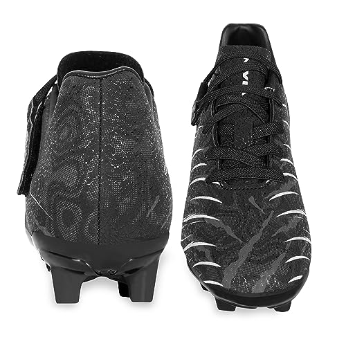 Image of Nivia Carbonite 6.0 Turf Kids Shoes.