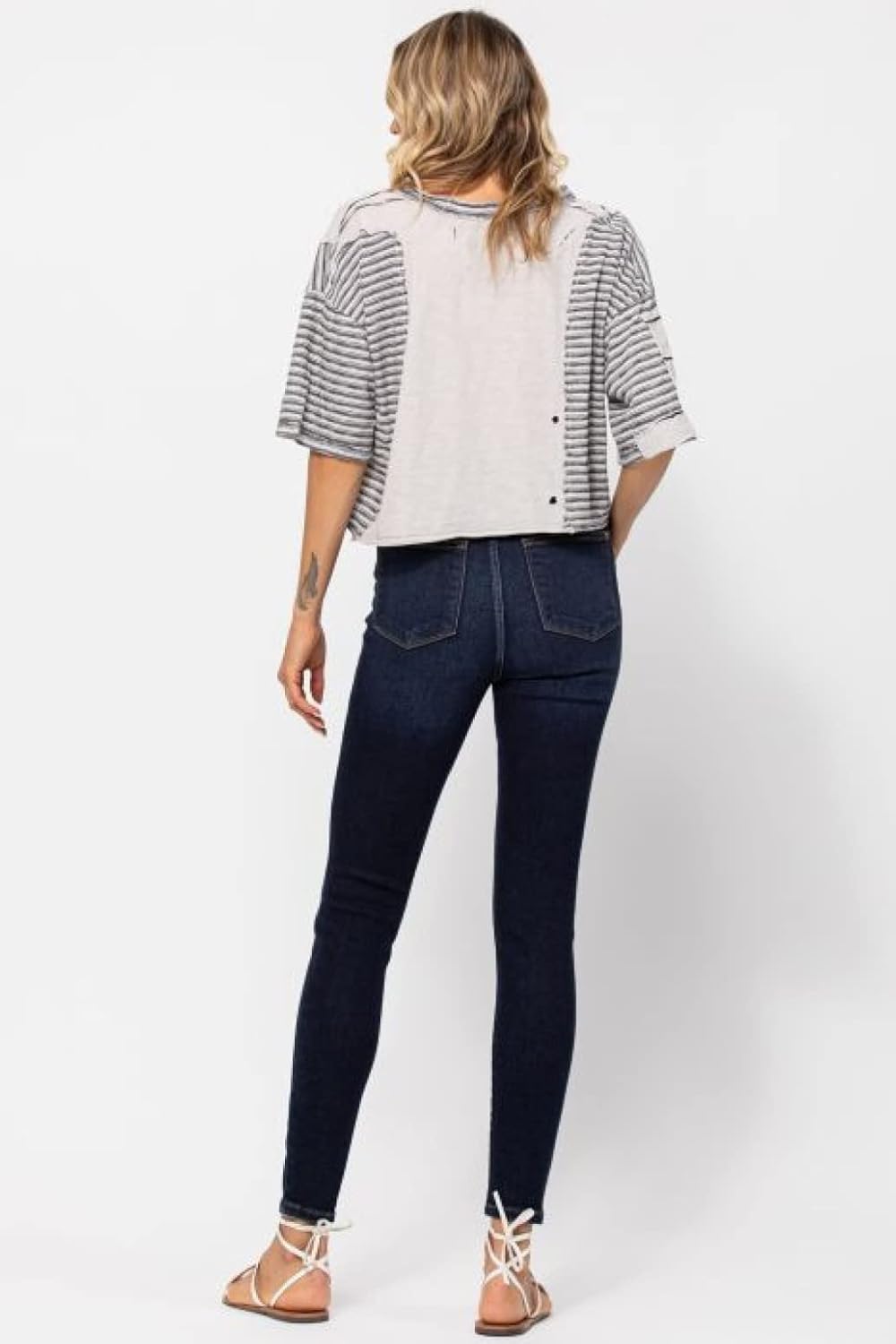 Judy Blue Handsand Skinny Jeans! A Classic Style! (Style: 82253) (20) Blue