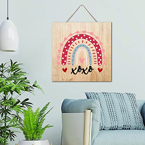 Décoration murale bois XOXO 30 cm pour habiller une fenêtre de salle de bain avec élégance